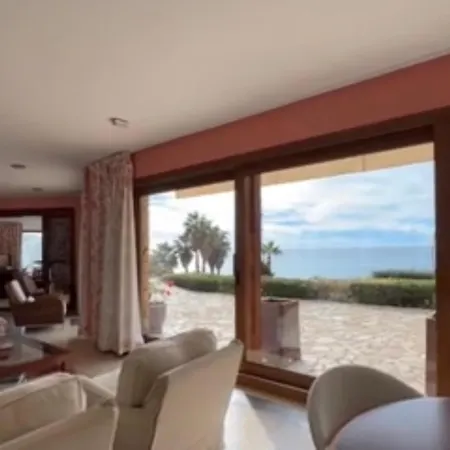 Casa Solitude