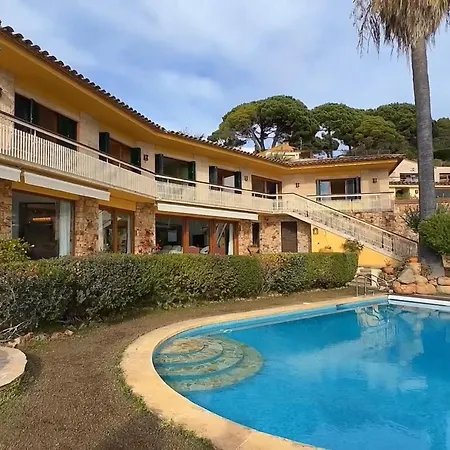 Casa Solitude